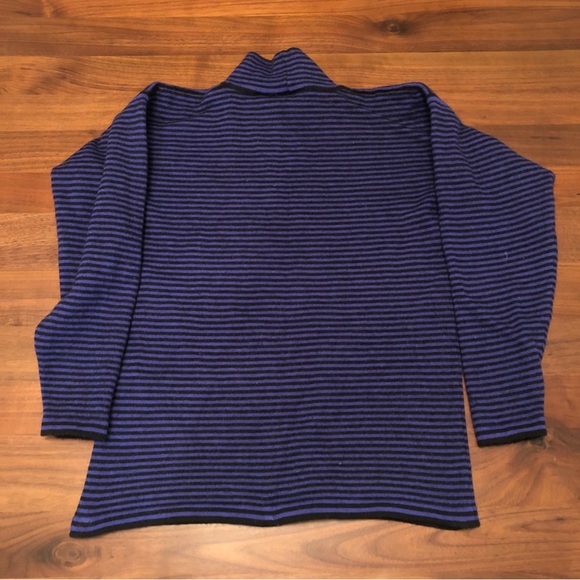 Striped sweater - Picture 3 of 4